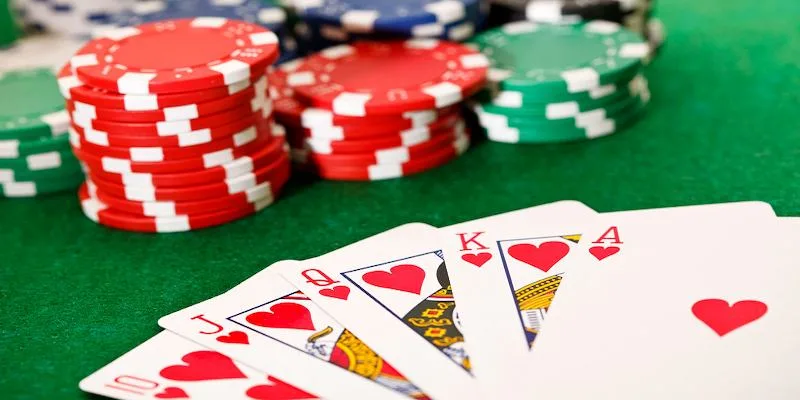 Tìm hiểu luật chơi Poker là gì mà cần phải tìm hiểu kỹ